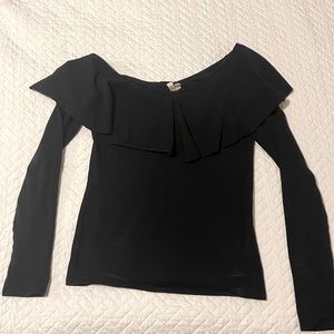 Black off the shoulder Long sleeve